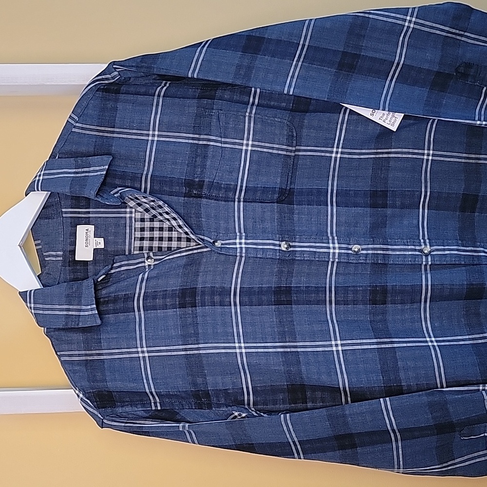 Sonoma Button Down Size Medium